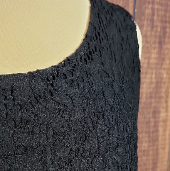 212 Collection Lace Suit Tank - Picture 3 of 8